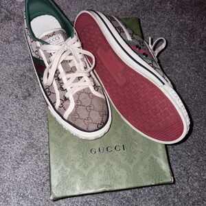 Gucci Beige Monogram 1977 tennis Sneakers size 8.5